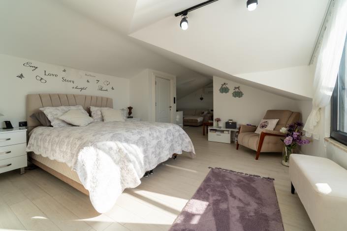 Image No.16-5 Bed Villa / Detached for sale