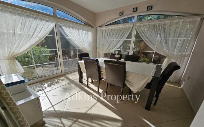 Image No.6-4 Bed Villa / Detached for sale