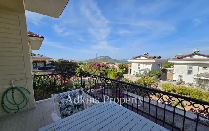 Image No.37-4 Bed Villa / Detached for sale