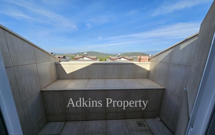 Image No.41-4 Bed Villa / Detached for sale