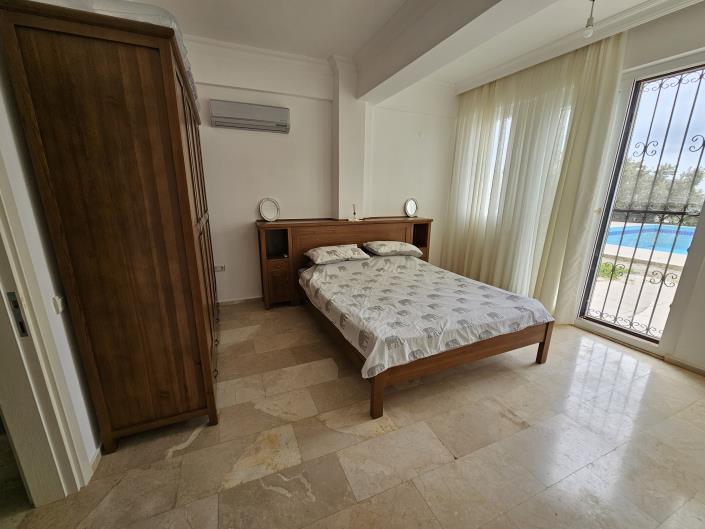 Image No.11-3 Bed Apartment for sale