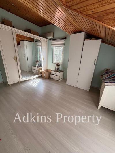 Image No.9-3 Bed Apartment for sale