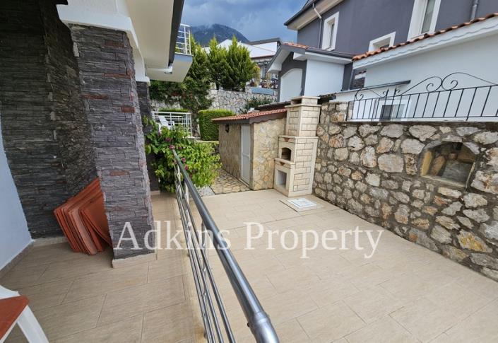 Image No.48-5 Bed Villa / Detached for sale