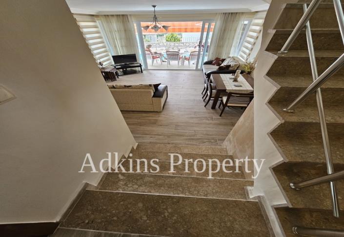 Image No.5-5 Bed Villa / Detached for sale