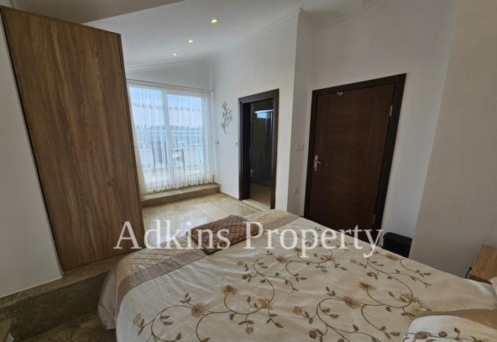 Image No.12-5 Bed Villa / Detached for sale