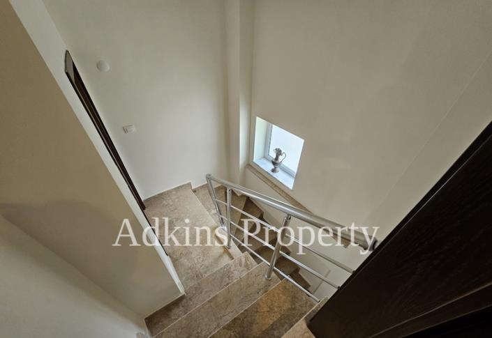 Image No.26-5 Bed Villa / Detached for sale