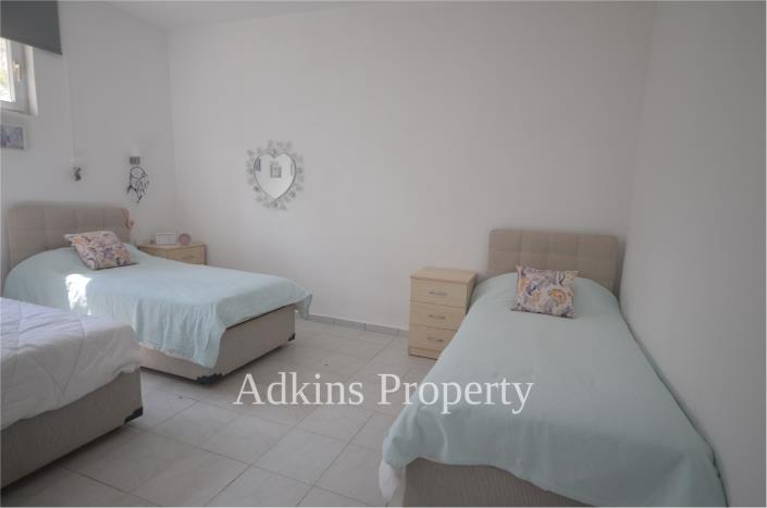 Image No.17-4 Bed Apartment for sale