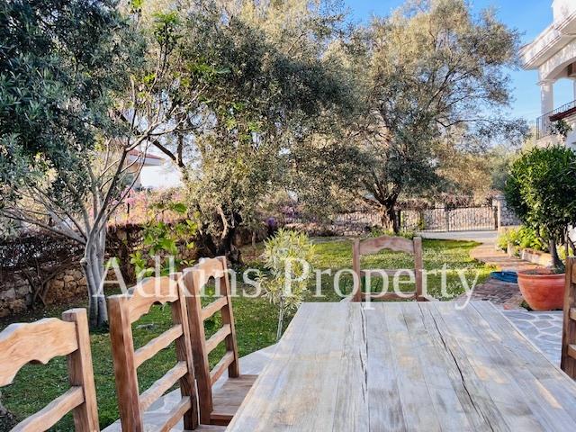 Image No.32-4 Bed Villa / Detached for sale