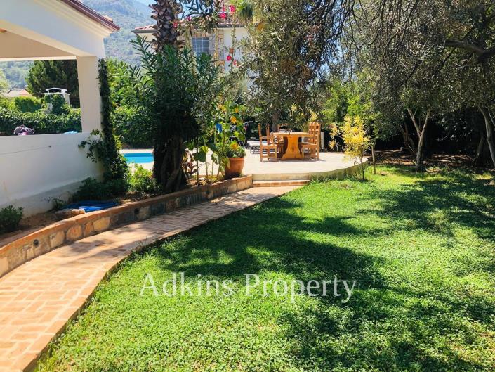 Image No.46-4 Bed Villa / Detached for sale