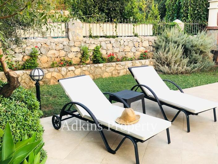 Image No.52-4 Bed Villa / Detached for sale