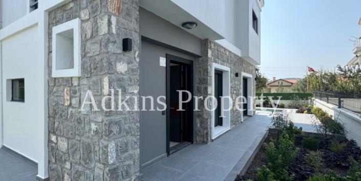 Image No.31-4 Bed Villa / Detached for sale