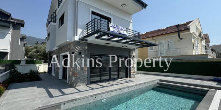 Image No.28-4 Bed Villa / Detached for sale