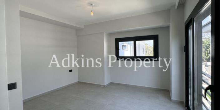 Image No.15-4 Bed Villa / Detached for sale