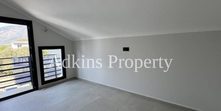 Image No.23-4 Bed Villa / Detached for sale