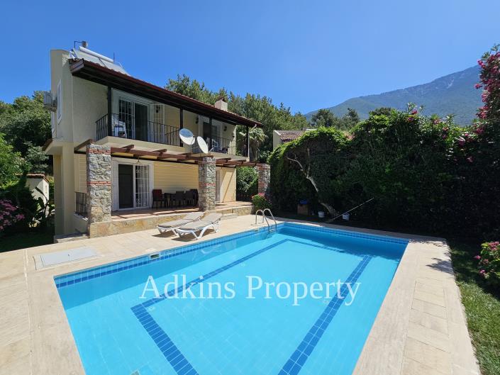 Image No.36-4 Bed Villa / Detached for sale