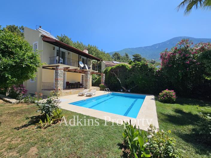Image No.38-4 Bed Villa / Detached for sale