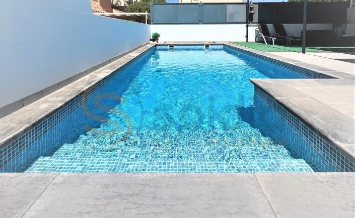 Image No.4-4 Bed Chalet for sale