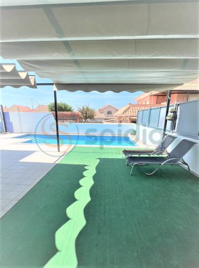 Image No.43-4 Bed Chalet for sale