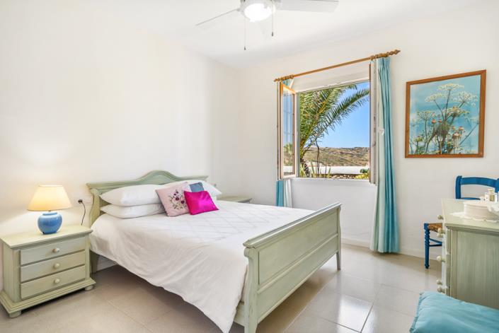 Image No.10-4 Bed Villa for sale