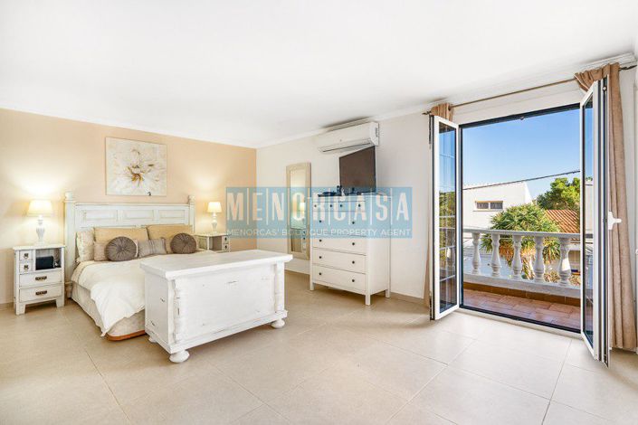 Image No.12-4 Bed Villa for sale