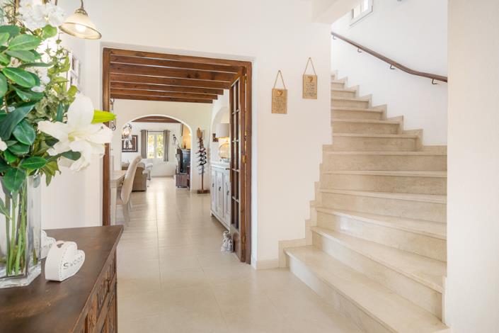 Image No.22-4 Bed Country House for sale