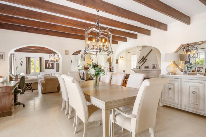 Image No.25-4 Bed Country House for sale