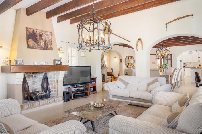 Image No.28-4 Bed Country House for sale