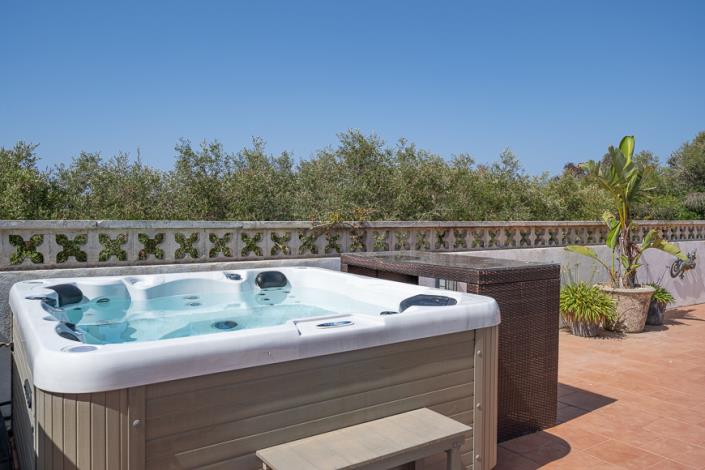 Image No.43-4 Bed Country House for sale