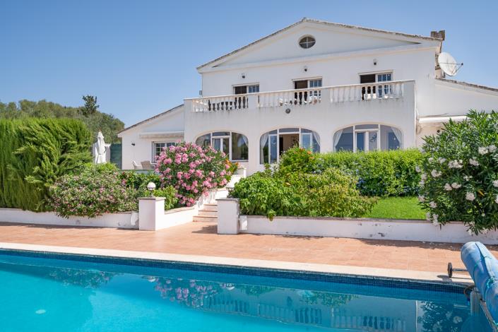 Image No.45-4 Bed Country House for sale