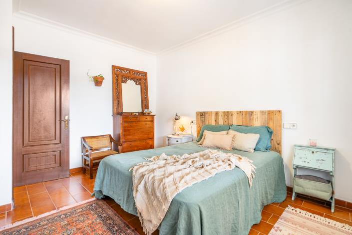 Image No.8-4 Bed Country House for sale