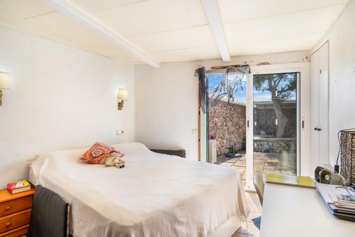 Image No.45-4 Bed Country House for sale