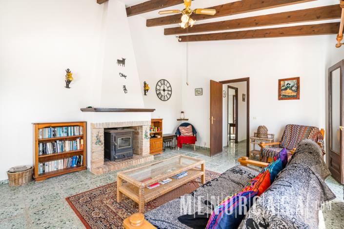 Image No.23-3 Bed Country House for sale