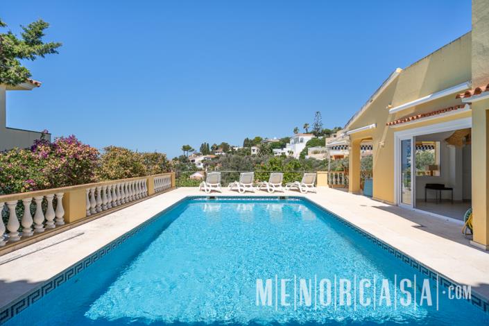 Image No.45-4 Bed Villa / Detached for sale