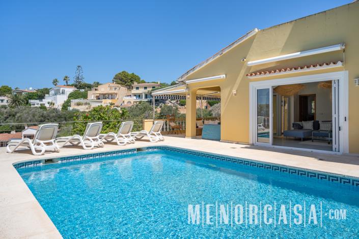 Image No.46-4 Bed Villa / Detached for sale