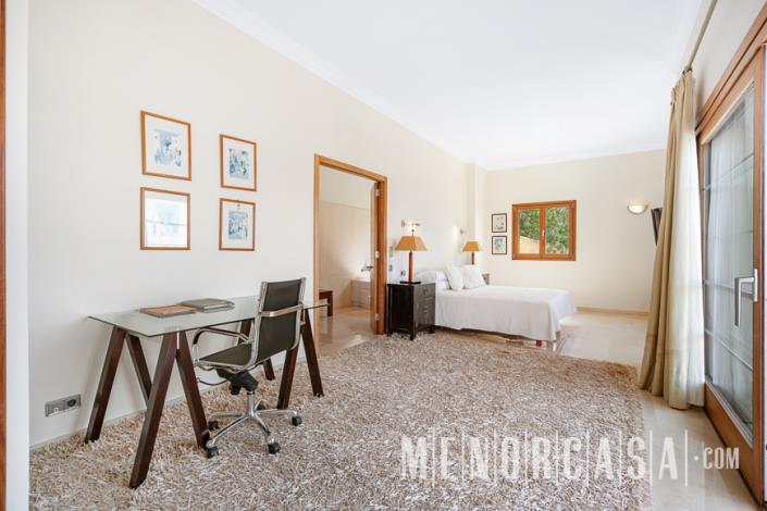 Image No.4-5 Bed Villa / Detached for sale