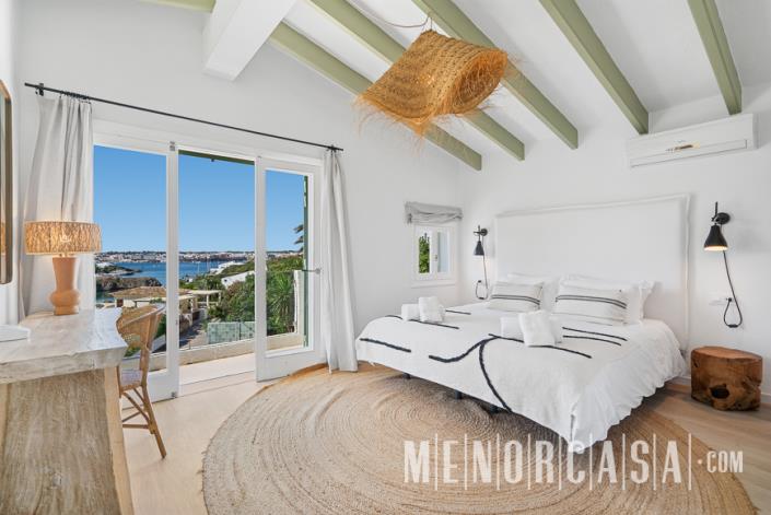 Image No.4-4 Bed Villa / Detached for sale