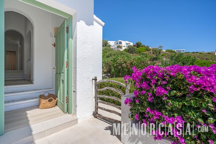 Image No.43-4 Bed Villa / Detached for sale