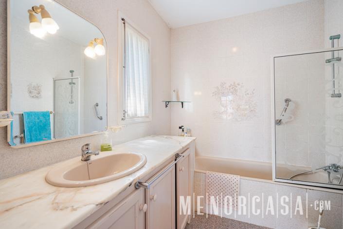 Image No.29-3 Bed Chalet for sale