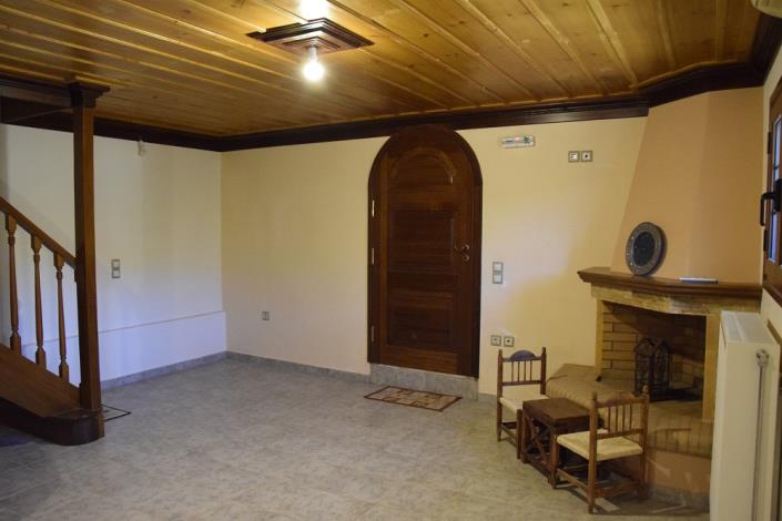 Image No.10-3 Bed House for sale