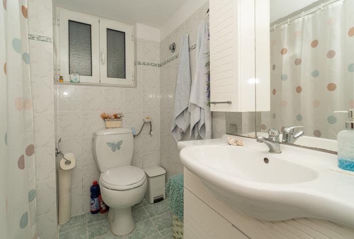 Image No.23-4 Bed Property for sale