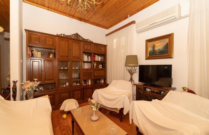 Image No.11-4 Bed Property for sale