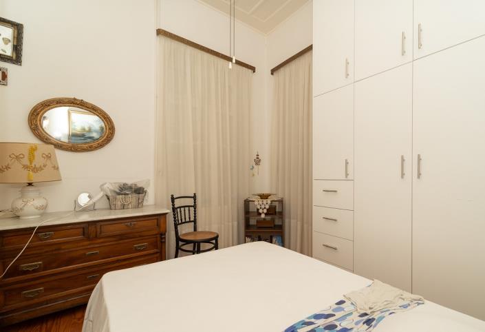 Image No.21-4 Bed Property for sale