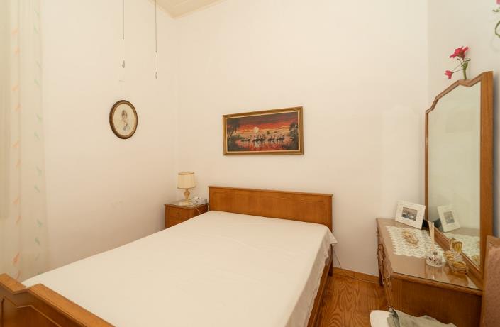 Image No.22-4 Bed Property for sale