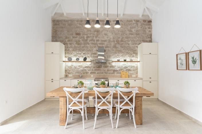 Image No.18-2 Bed House for sale