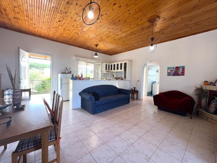 Image No.10-2 Bed House for sale