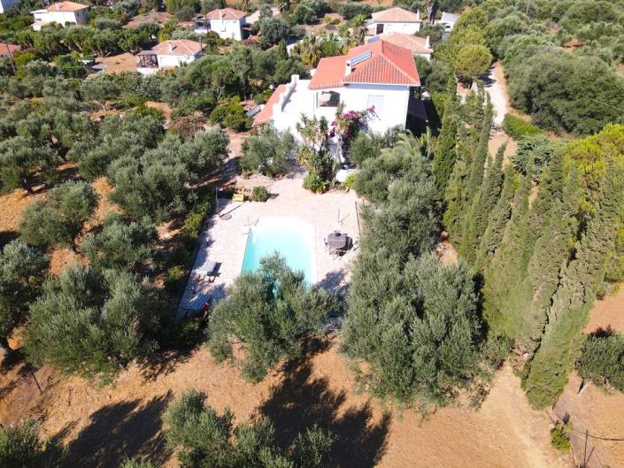 Image No.3-Villa de 4 chambres à vendre à Kamaria