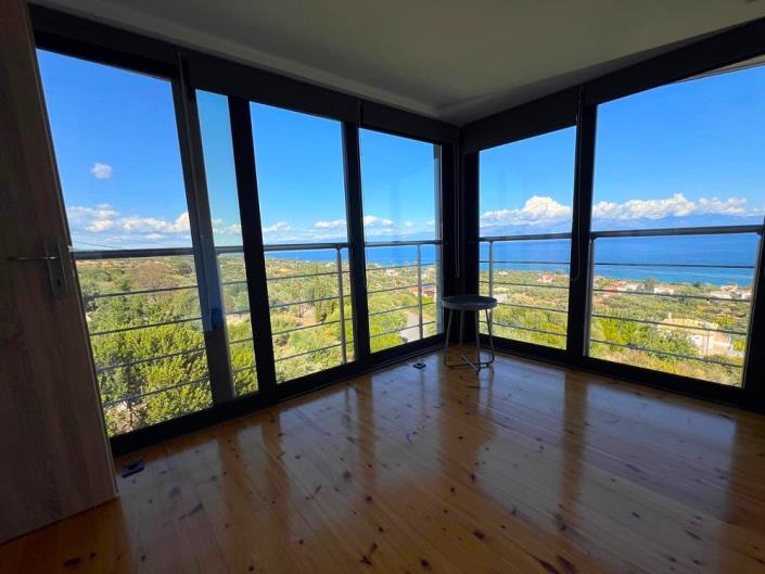 Image No.21-4 Bed Duplex for sale