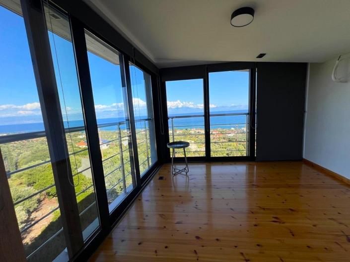 Image No.22-4 Bed Duplex for sale