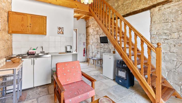 Image No.35-8 Bed Hotel for sale