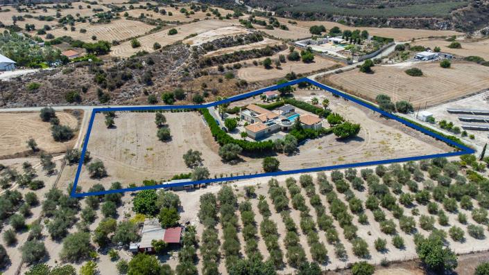 Image No.6-Villa / Détaché de 6 chambres à vendre à Skarinou